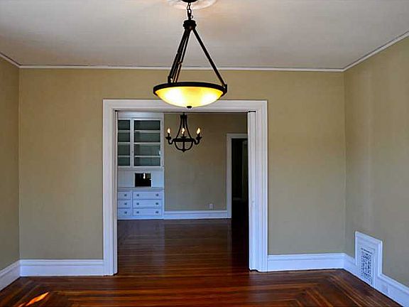 3rd image of 174 Doyle Ave