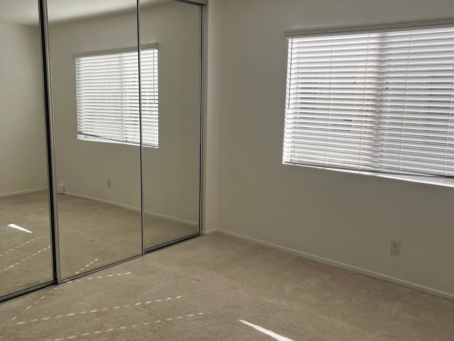 1343 Carmelina Ave. — Photo 3