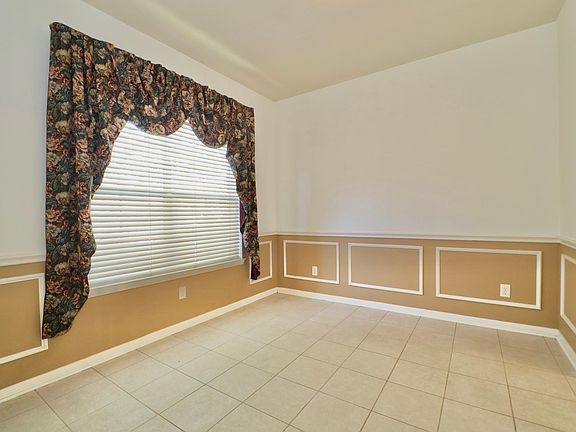 5th image of 3313 Woodglen Dr