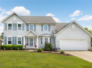 29900 Westminster Dr, North Olmsted, OH 44070