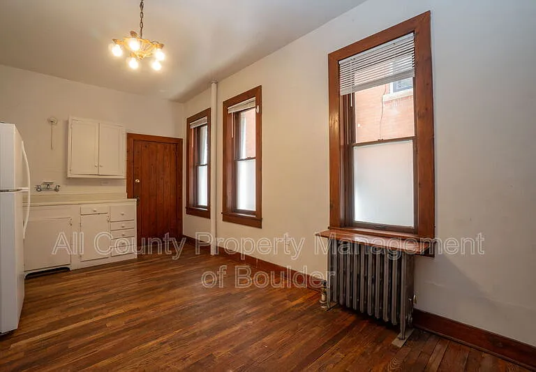 2408 8th St #4 — Photo 6