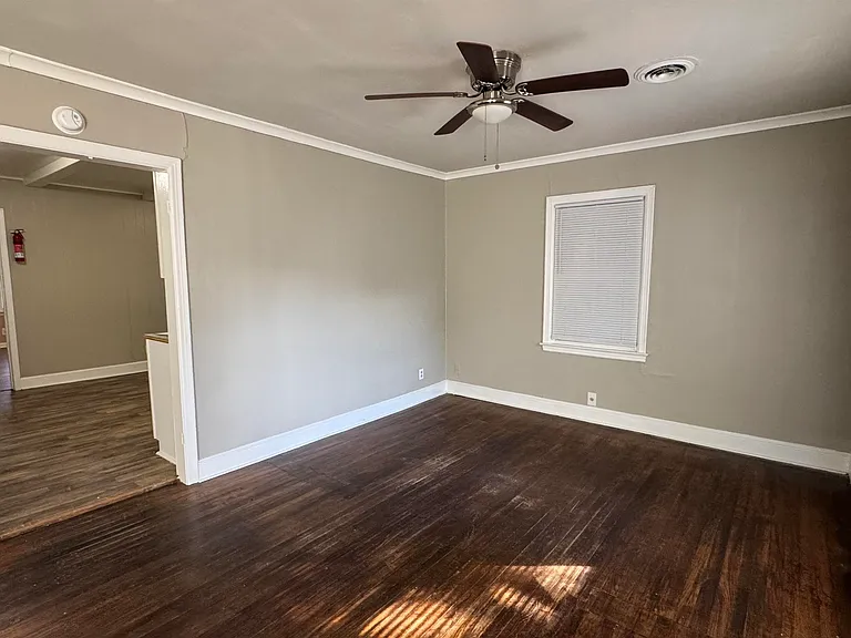 1330 W Victor Dr — Photo 6