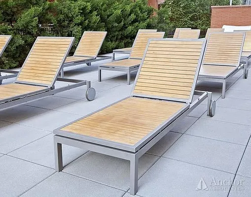 Rented by Anchor Associates | media 21