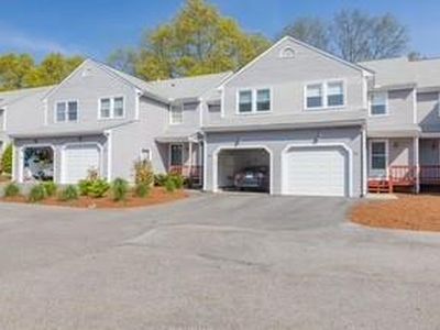 154 Bear Hill Rd APT 303, Cumberland, RI, 02864