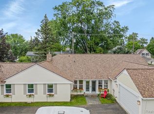 760 Lounsbury Ave, Rochester, MI 48307