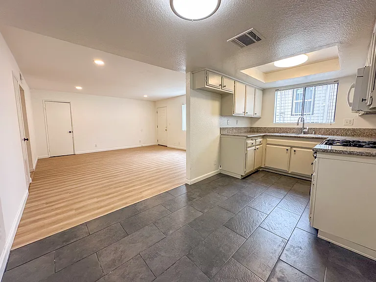 606 E Santa Anita Ave #B — Photo 9