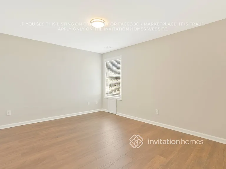3851 Lake Sanctuary Way — Photo 14
