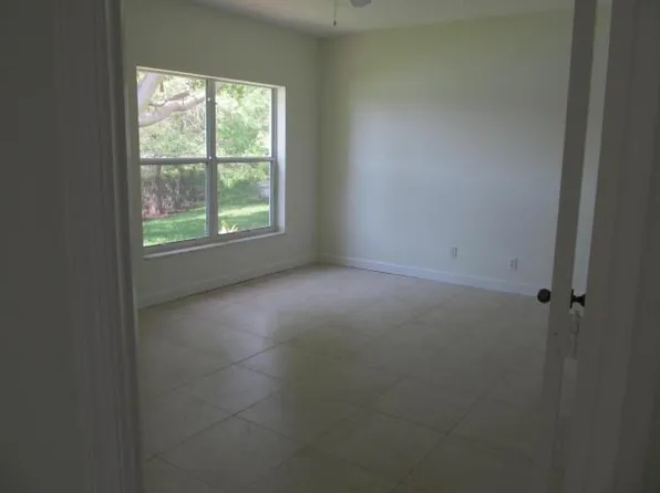 2640 Spiceberry Ln, Boynton Beach, FL 33436