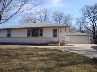 5092 Silver Lake Rd, Mounds View, MN 55112