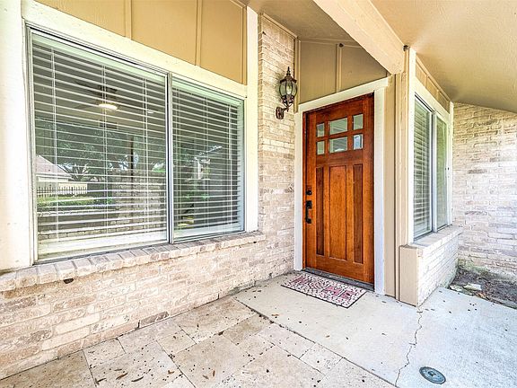 4th image of 11643 Village Place Dr #194