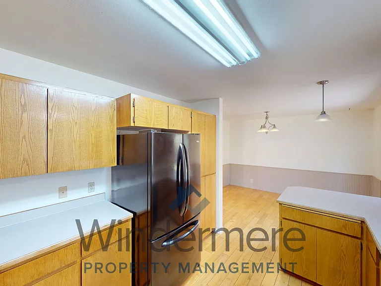2040 Sunbar St — Photo 5