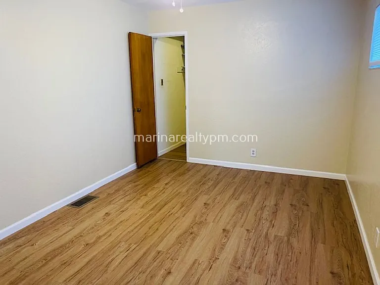 115 Graves Ct — Photo 18