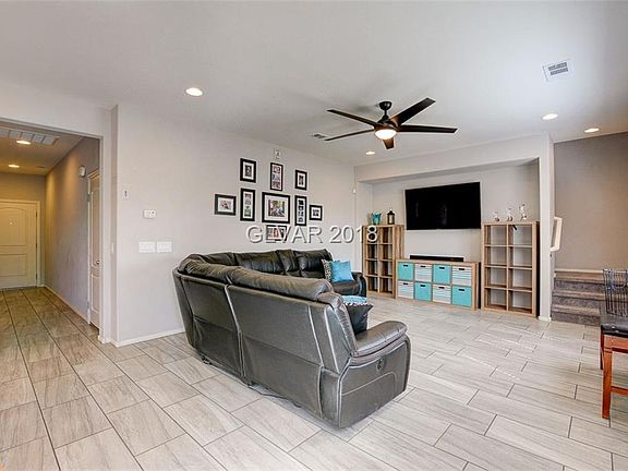 3rd image of 7946 Blue Lake Peak St