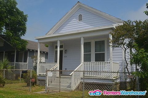 2nd image of 4024 Bernardo De Galvez Ave