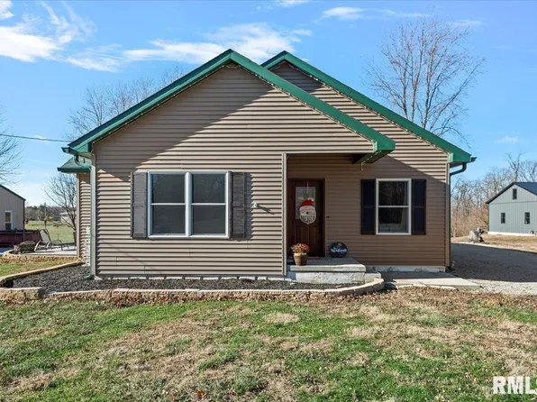 9045 Owl Rd, Sherman, IL 62684