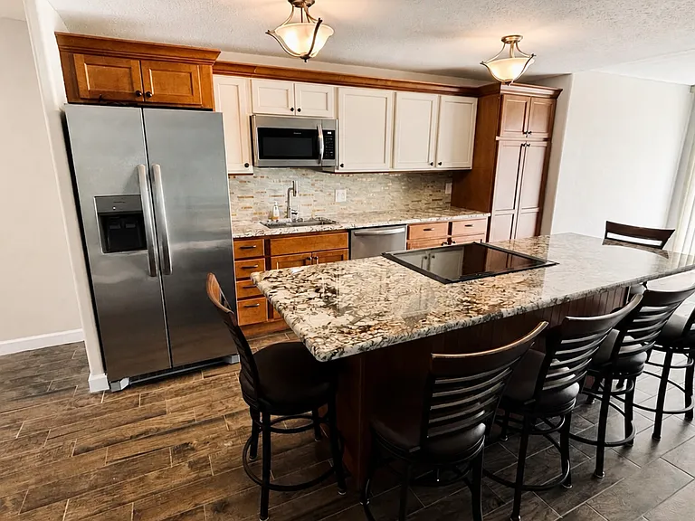 4710 Bay St NE #117 — Photo 2