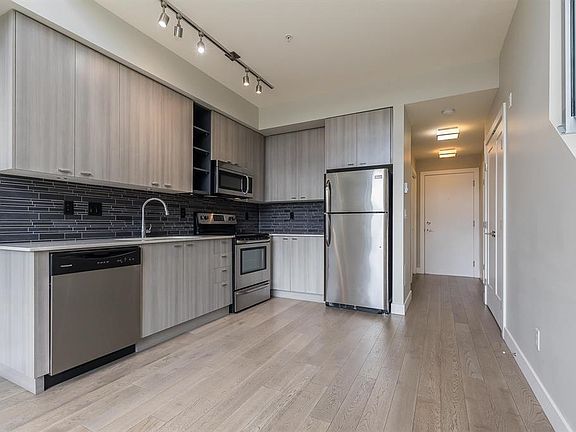 5th image of 3090 Gladwin Rd #301