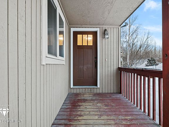 2nd image of 17023 Riddell St