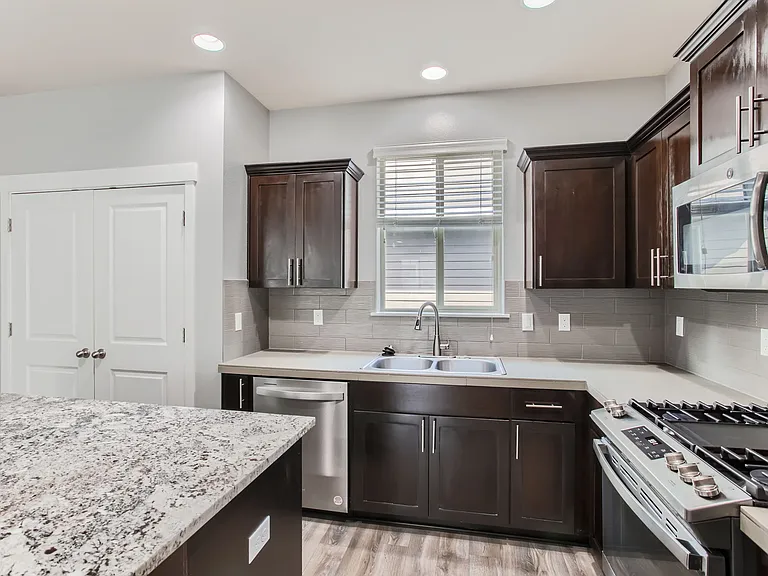 14060 SW Compass Dr — Photo 7