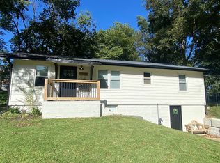 730 Goodlet Cir, Weston, MO 64098