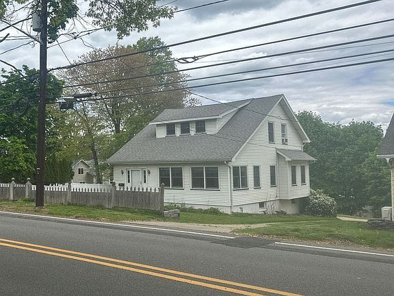 2nd image of 312 Kinderkamack Rd