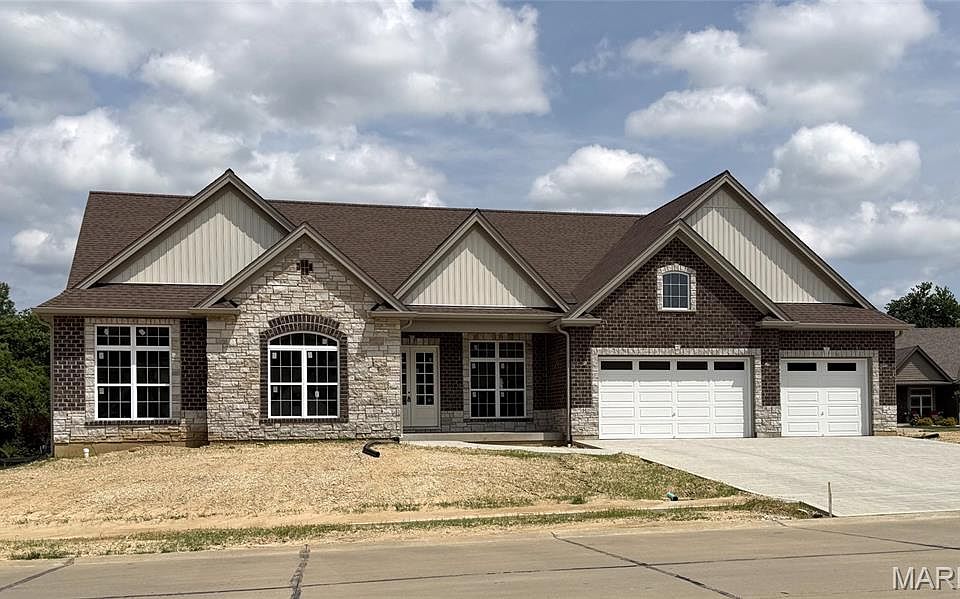 2nd image of LOT 27 Bellevaux Pl