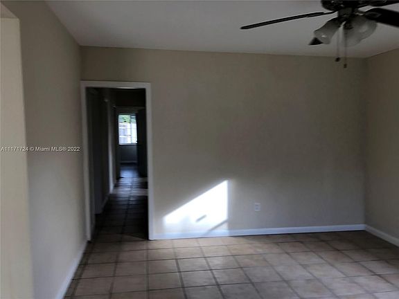5th image of 1479 NE 172nd St