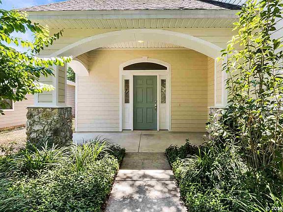 2nd image of 1629 NW 34th Ave