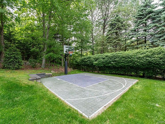 5th image of 10 Kipps Court
