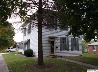 901 Main St, Carthage, IL 62321