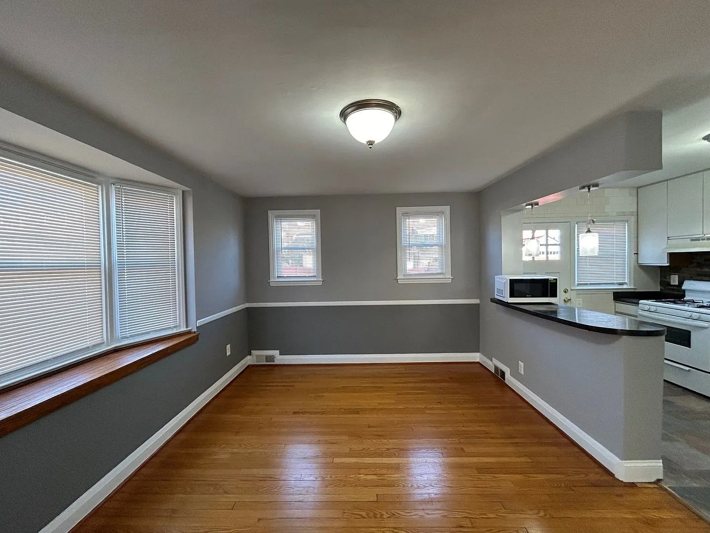 Baltimore - 3 bedrooms and 1 baths Available! — Photo 3