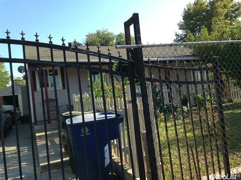 1st image of 506 Santiago Ave