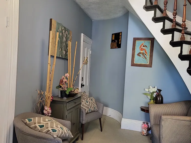 1527 Purchase St #1 — Photo 6