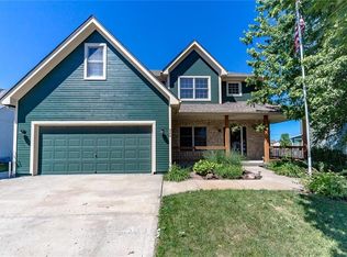 520 N Oak St, Gardner, KS 66030