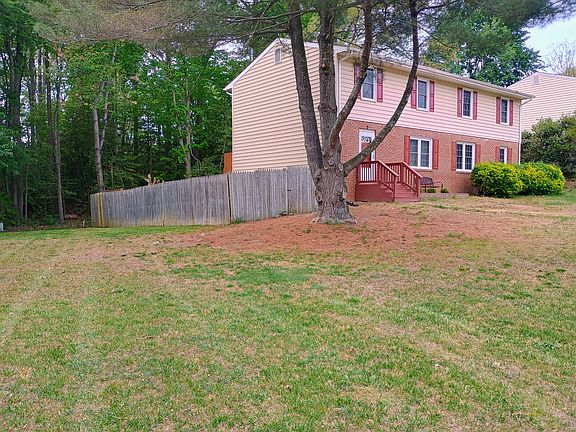 3rd image of 5 Red Fern Ln