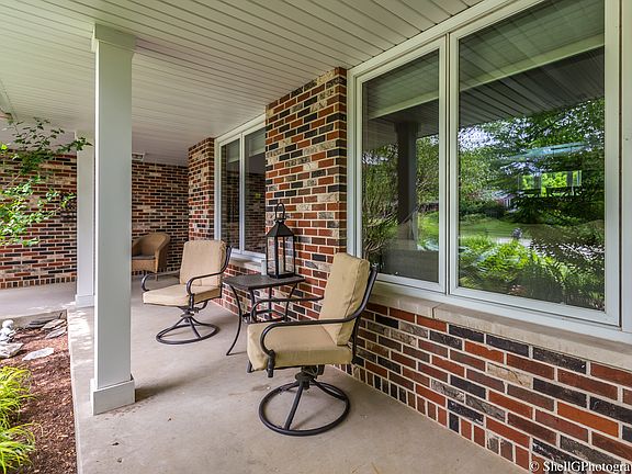 3rd image of 531 Tanglewood Ln