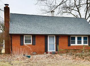 5220 Southdale Dr, Indianapolis, IN 46217