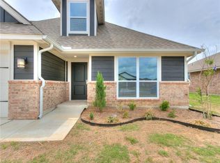 914 SE 17th Ter, Newcastle, OK 73065