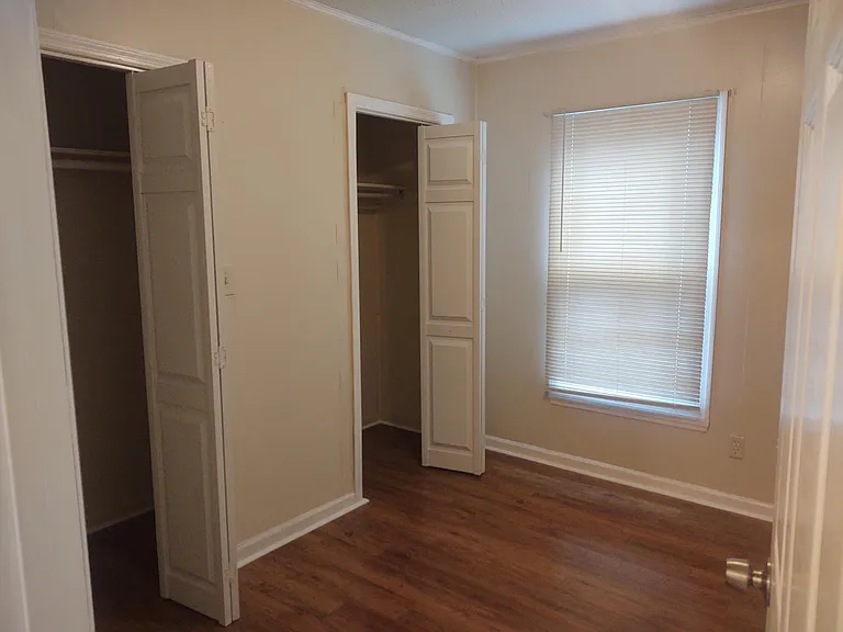 116 Houseworth St — Photo 14