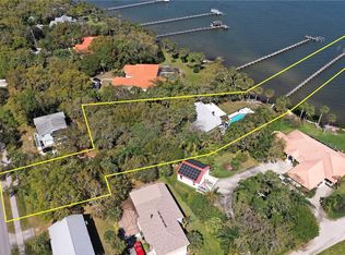 11516 S Indian River Dr, Sebastian, FL 32958