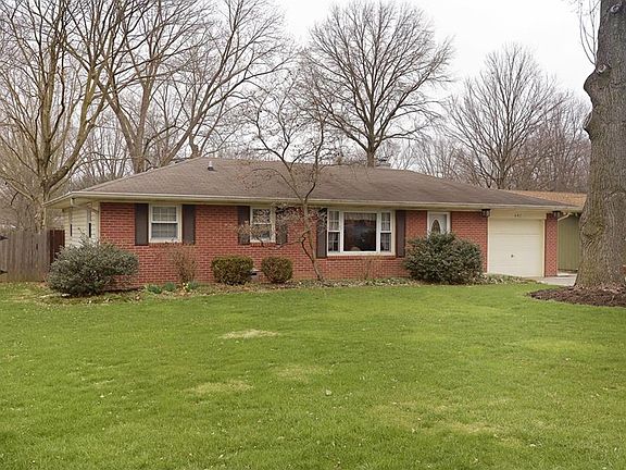 2nd image of 481 Lakeview Dr