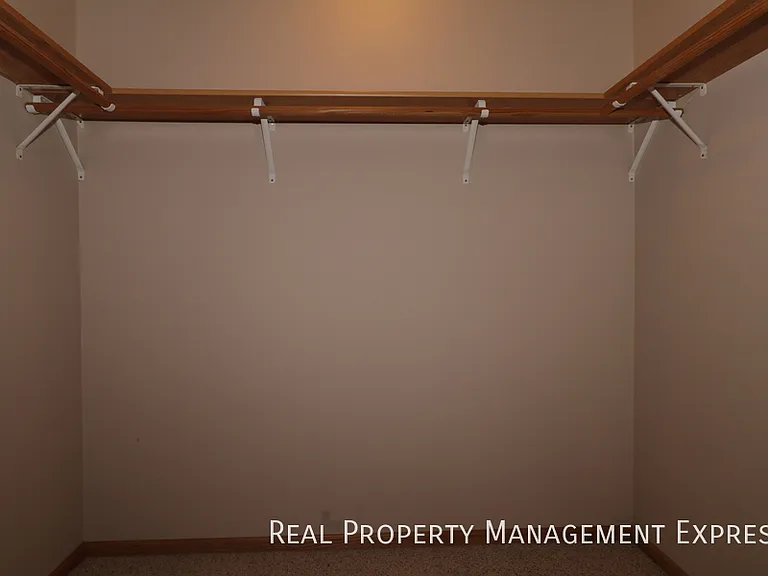 1111 S Dundee Dr — Photo 7