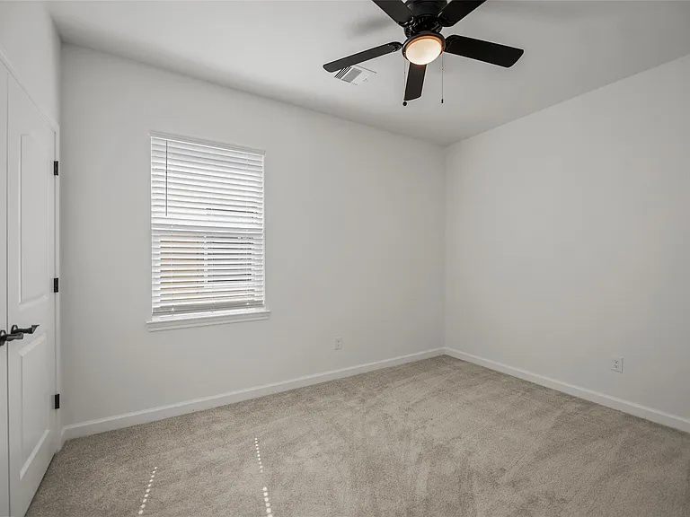 1078 Saint Clair St #B — Photo 24