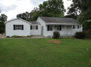 1049 Lowery Loop Rd, New Market, TN 37820