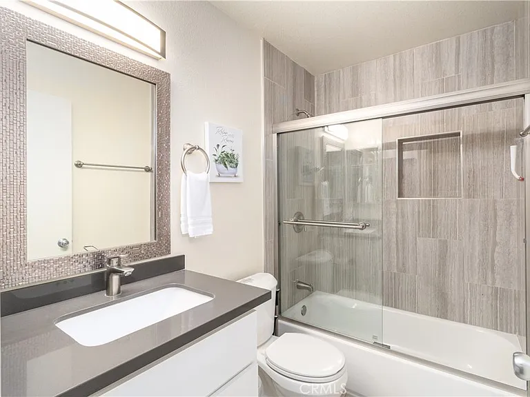 801 S 2nd St #4 — Photo 14