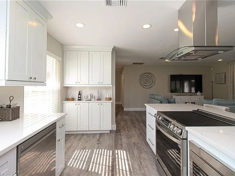 1353 Pelican Ave — Photo 22