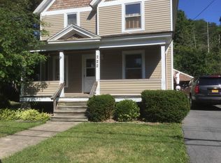222 Hoffman St, Newark, NY 14513