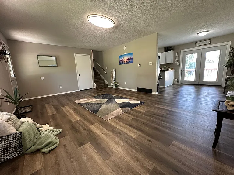 1321 Shultz St — Photo 1