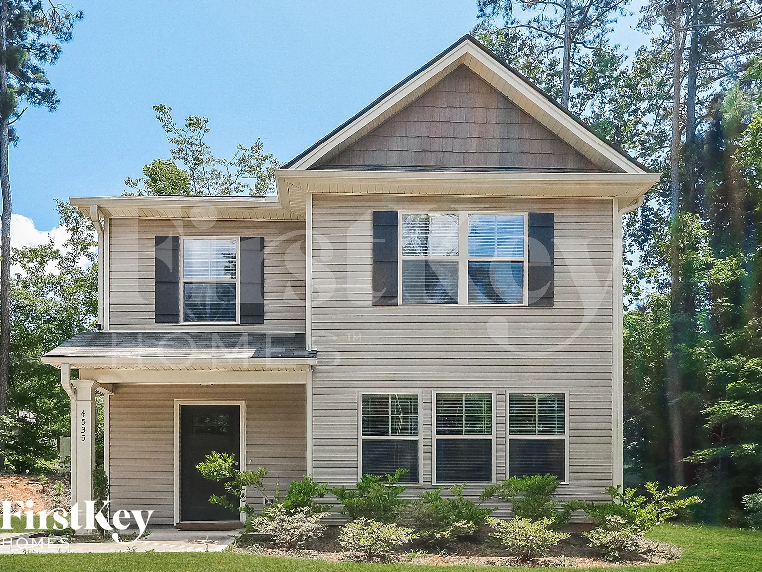 3 bed, 2.0 bath, 1355 sqft, $2,055 — Photo 1