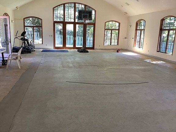 3rd image of 600 L Hauser Rd